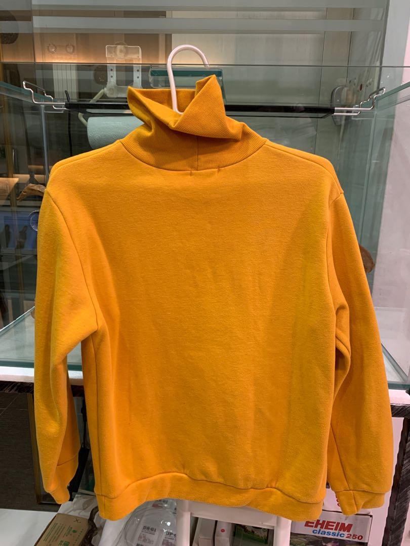 Yellow champion turtleneck outlet