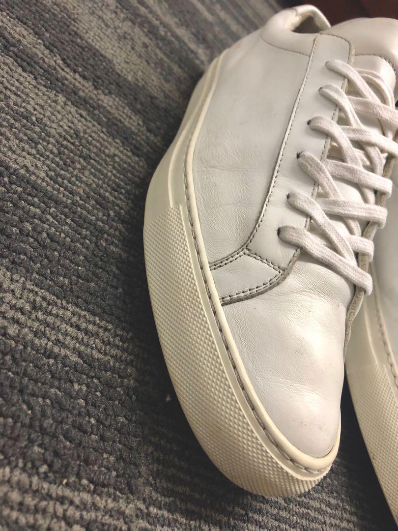Common Projects Achilles Low (Category: Sneakers) located in Manila. Submitted by soyfresh (Listing ID 259343760, Image 2). Description: Common Projects Achilles Low Worn condition as it should be. This pair is not for you. Heel drags and skid marks. .