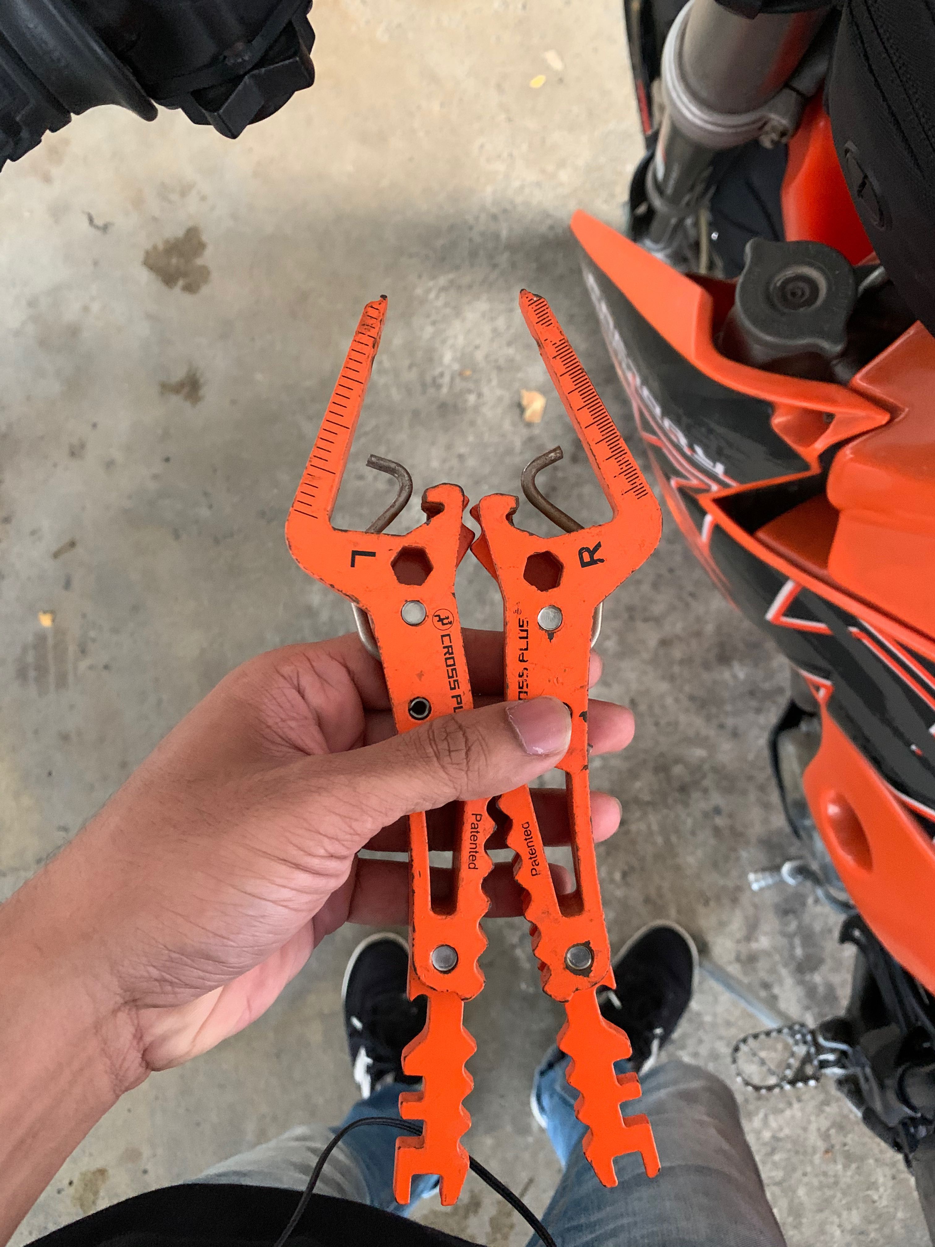 Cross cross on sale foot pegs