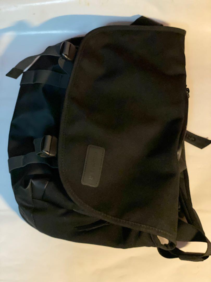 crumpler chronicler plus