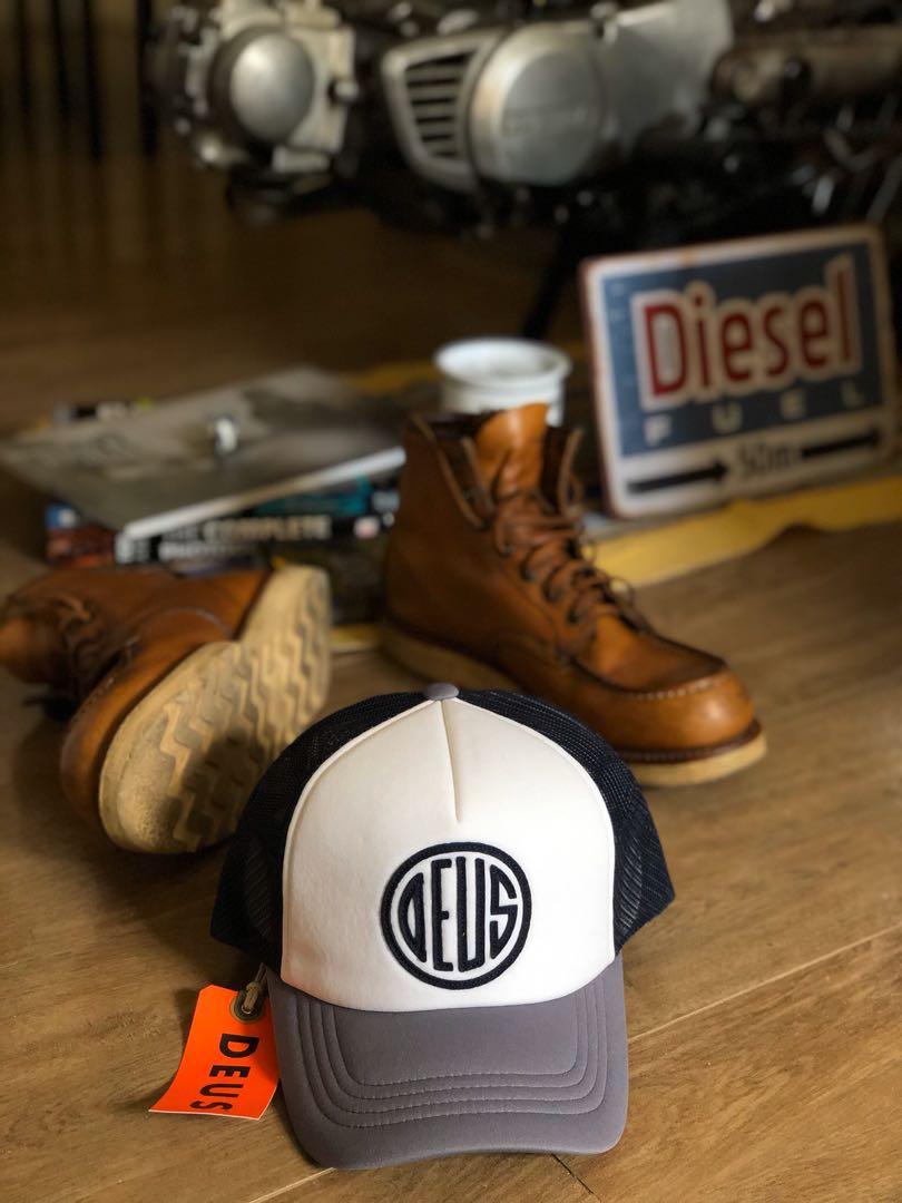 DEUS EX MACHINA Trucker Cap (Category: Caps & Hats) located in Cebu City. Submitted by agentmunky (Listing ID 259398488, Image 1). Description: Deus Ex Machina Ordered and Made in Deus Australia Original With Brand tag and Price Add for shipping via LBC Small Box (310.00-nationwide).