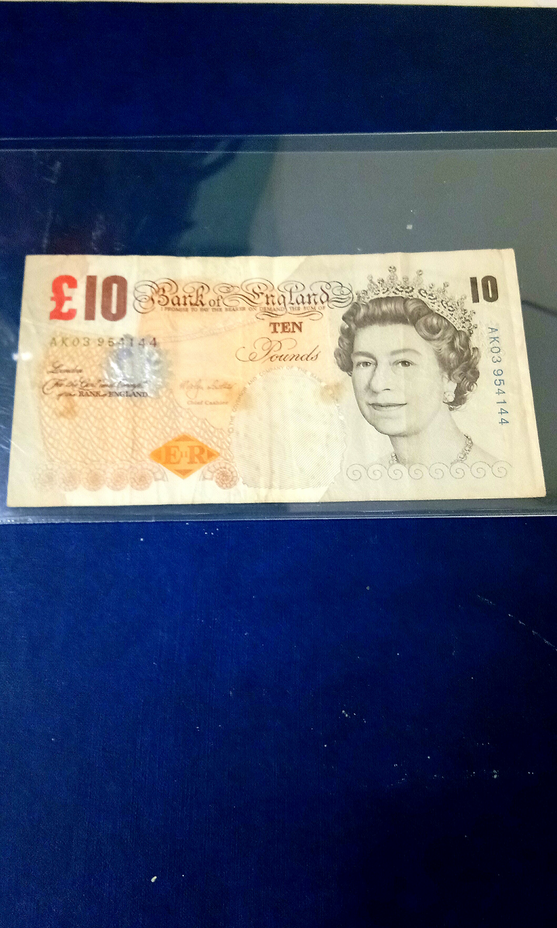 England Currency Ten Pounds Banknote Wang Kertas Uk 10 Duit Antiques Currency On Carousell