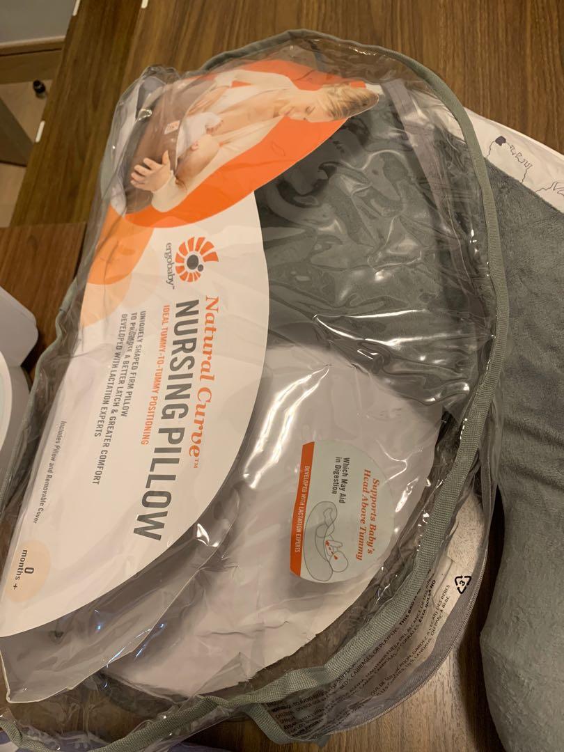 ergobaby feeding pillow