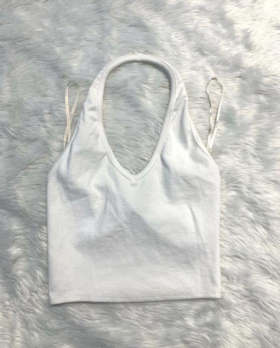 Forever 21 halter (Category: Sleeveless) located in Cavite. Submitted by tuffluv (Listing ID 259508054, Image 1). Description: small medium and large available size.