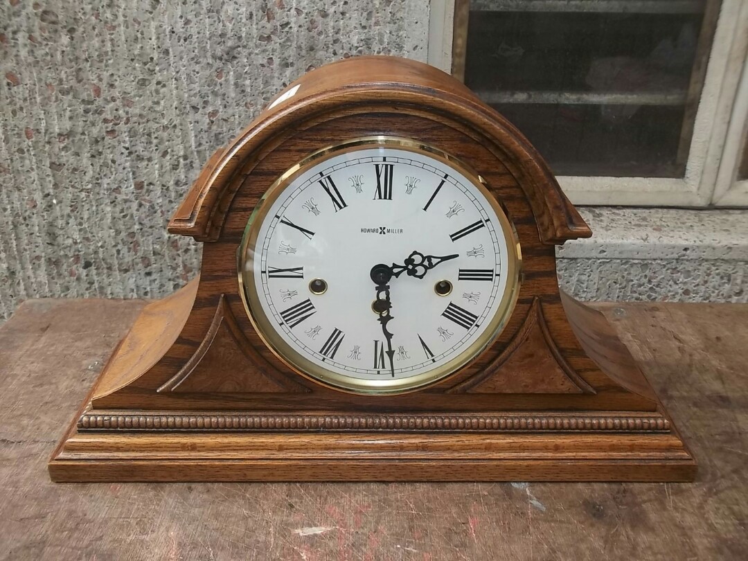 Howard Miller Mantel Clock Keywound Westminster Chime BEAUTIFUL