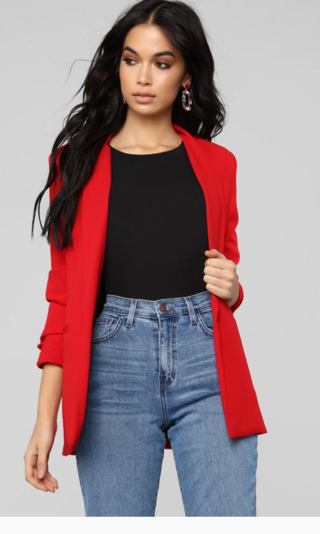 Red blazer Fashion Nova, Women's Fashion, Coats, Jackets and Outerwear on  Carousell