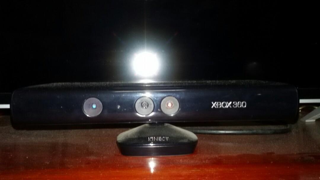 XBOX 360 with Kinect and Free 4 games (Category: Xbox) located in Manila. Submitted by parkleeminsong (Listing ID 259387182, Image 3). Description: Slightly used. This product comes with 4 games (see photo) amounting to 8000 pesos. Get it all free... XBOX 360 bundle all for 8000 pesos. Perfect as a christmas gift to your child, pamangkin, or even to your boyfriend. Issue - THE LEFT BUTTON OF THE WIRELESS CONSOLE IS NO LONGER FUNCTIONING. YOU HAVE