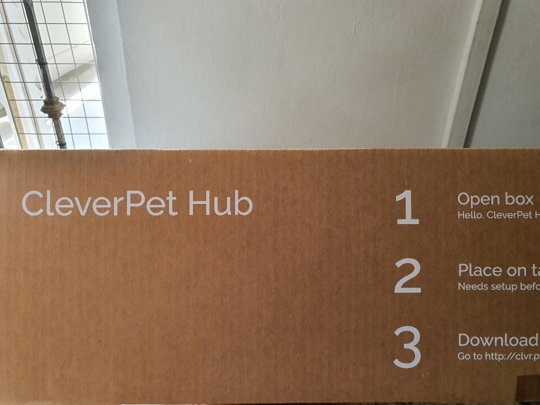 2017 cleverpet hub., Pet Supplies, Homes & Pet Accessories on Carousell