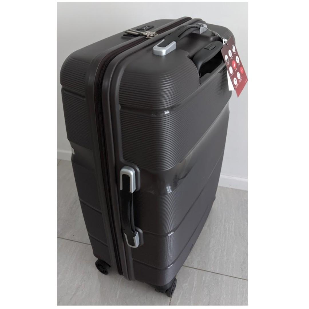 american tourister spinner 66
