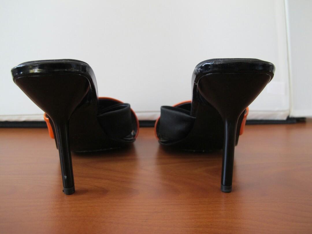 Bruno Magli Shoes/Sandals (Category: Flats & Sandals) located in Binangonan. Submitted by caaaris (Listing ID 259578119, Image 3). Description: Made in Italy.