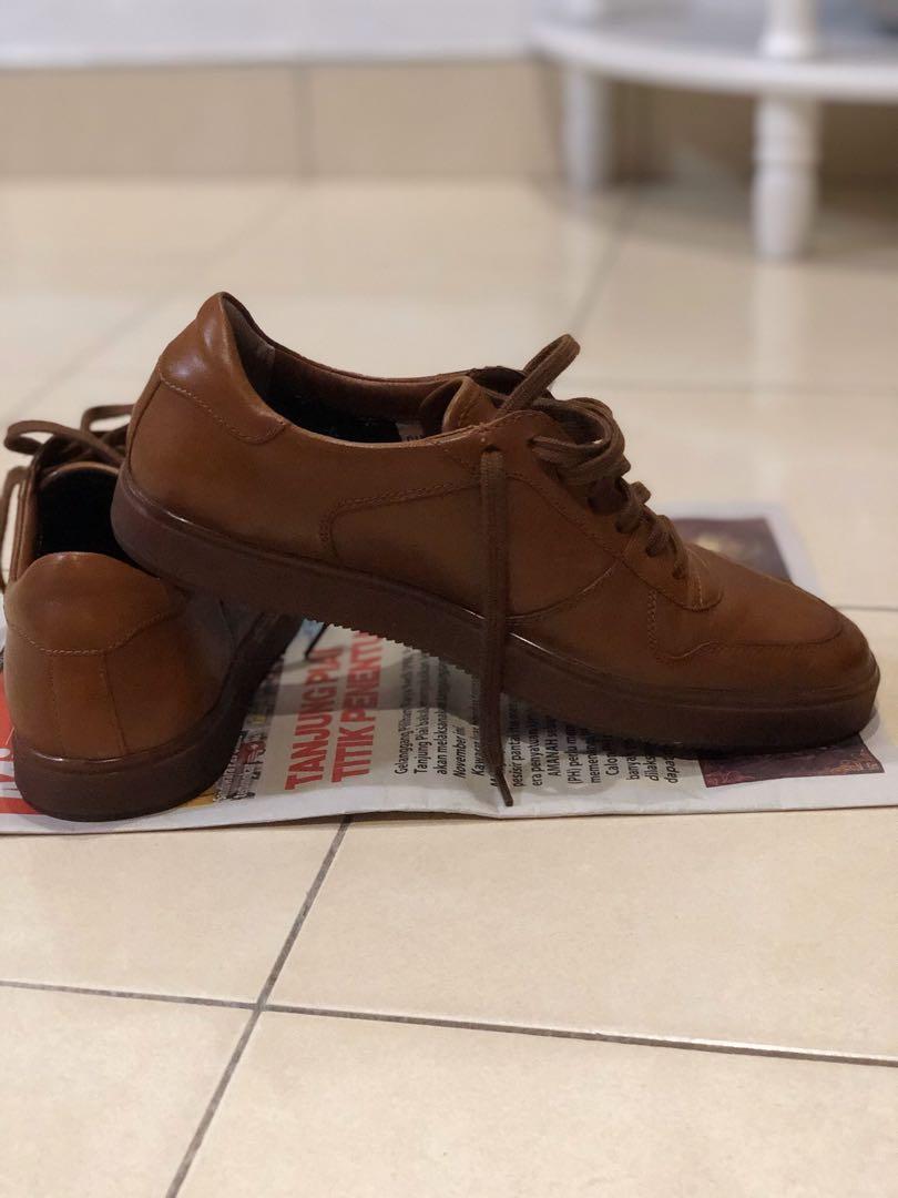 Clerk casual shoes