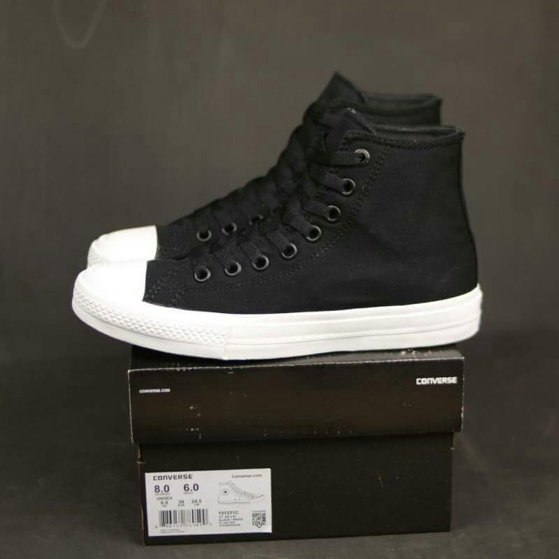 Converse ct2 black white top