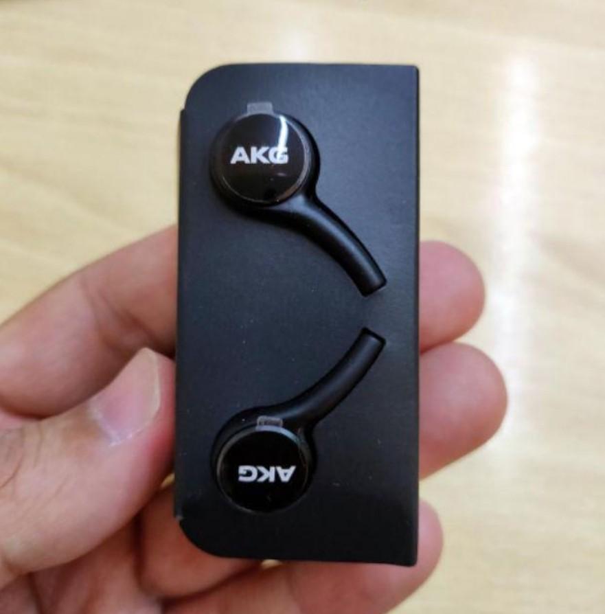 samsung s10  akg