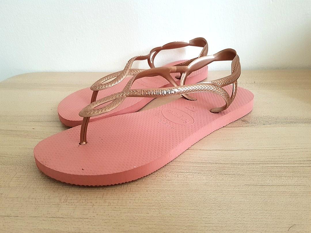 pale pink havaianas