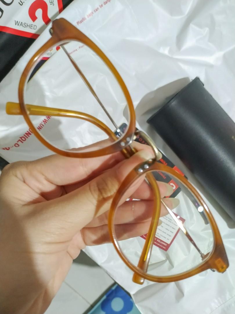 Kacamata Mango Melawai Frame Mango Lensa Illustro Kacamata Minus Kiri 4 5 Kanan 3 75 Mauovo Fesyen Wanita Aksesoris Di Carousell