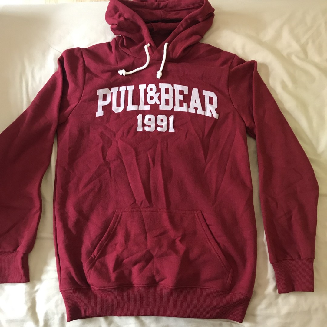 Pull and bear red hoodie discount