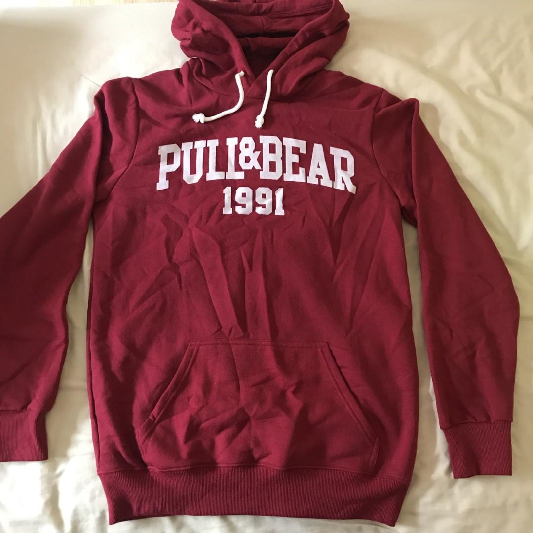 Pull and bear hoodie red hot sale