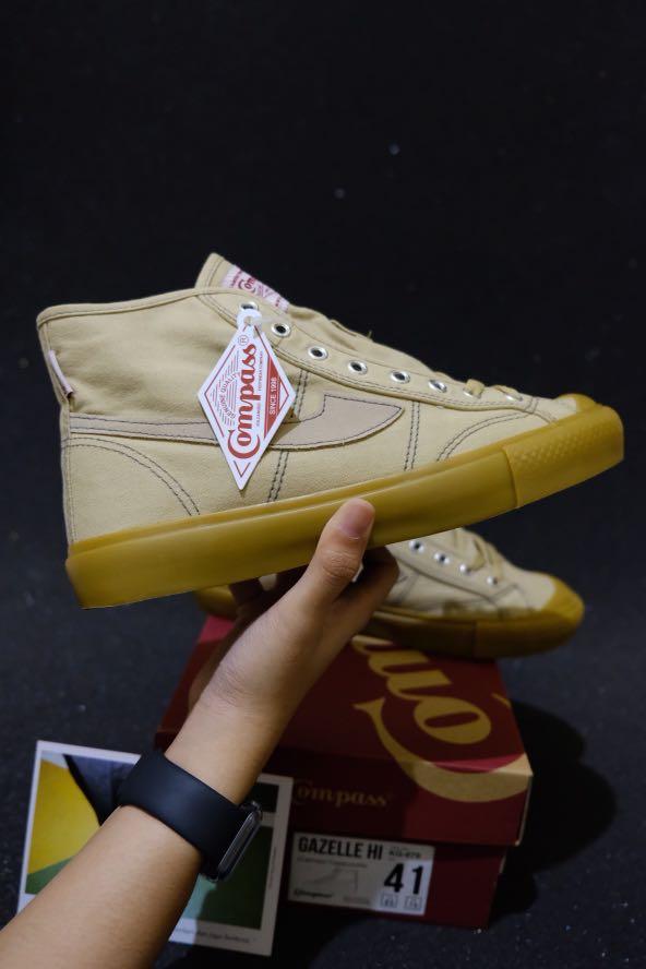 Sepatu Compass Gazelle Hi Cappuccino Langka Fesyen Pria Sepatu Sneakers Di Carousell