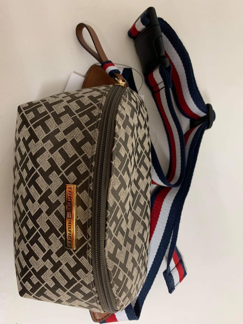 Tommy hilfiger belt bag, Luxury, Bags & Wallets on Carousell