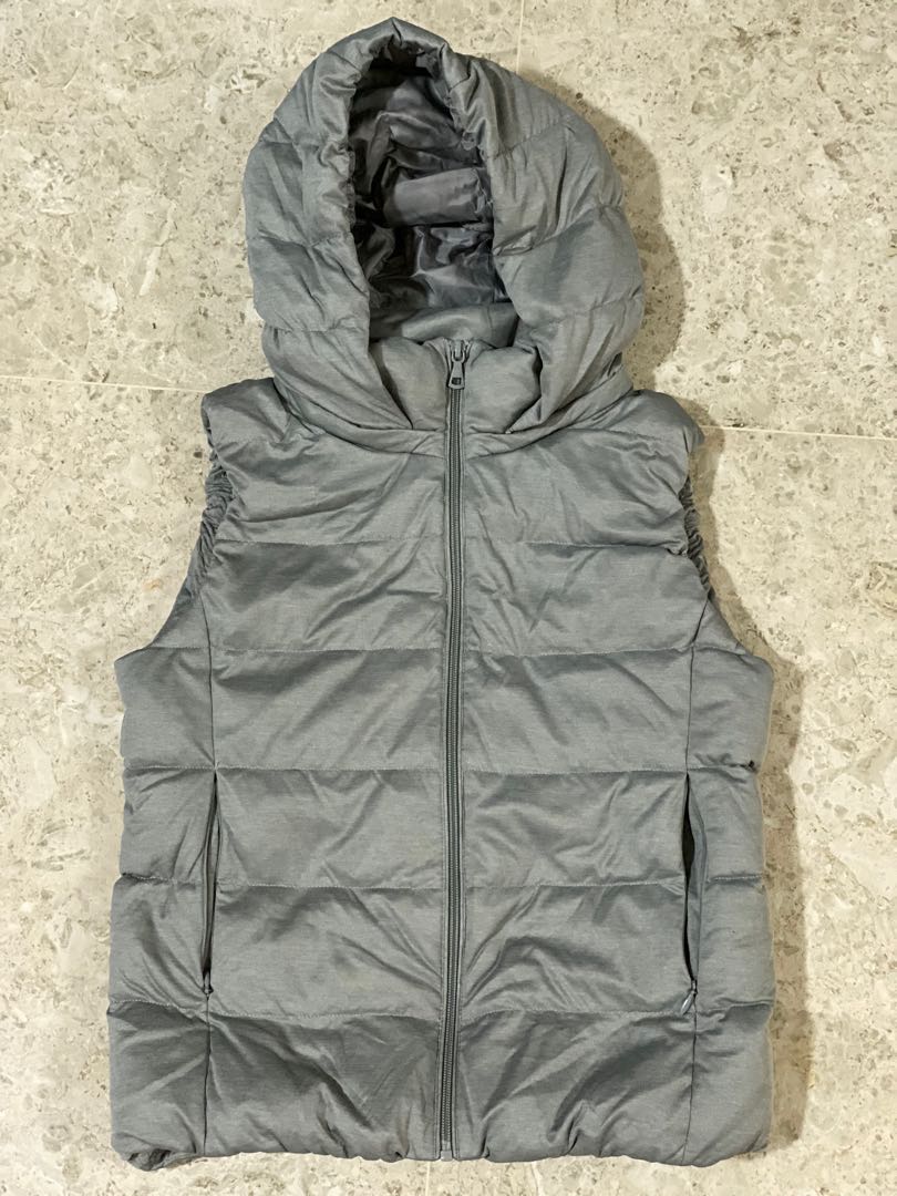 Uniqlo Ladies Down Winter Vest in Grey 
