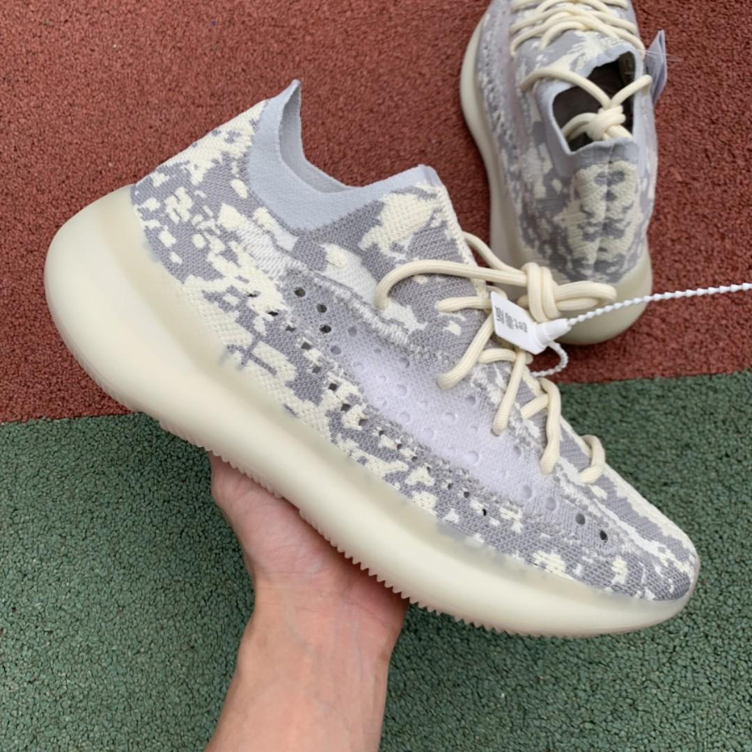 Yeezy 380 Sizing ADIDAS YEEZY BOOST 350 V2 SESAME.