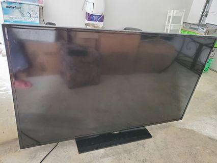 Samsung 55" LED TV HD FREEVIEW BUILT-IN MODEL: UA55EH6000M WITH REMOTE CONTROL Good Condition