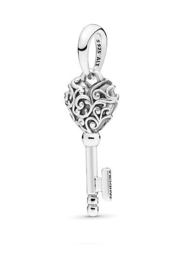 Regal key outlet pendant
