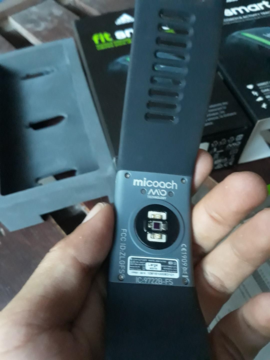 Jam Tangan Adidas Micoach, Fesyen Pria, Jam Tangan di Carousell