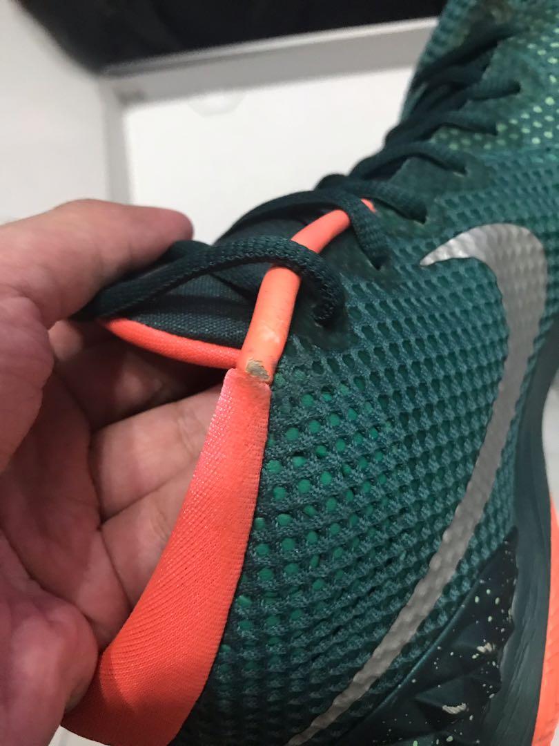 Kyrie 1 Flytrap (Category: Sneakers) located in Singapore. Submitted by livefromthegarden (Listing ID 247216893, Image 4). Description: Hey y’all! I’ve got a used pair of Kyrie 1s and that’s a bit rare to come across these days. The condition is around 8/10 Comes with OG box and extra laces. Open to negotiations so hit me up :).
