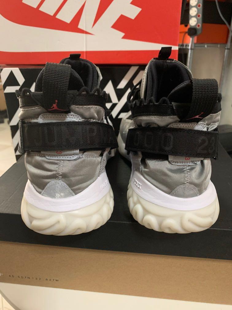 Jordan proto react metallic silver hotsell