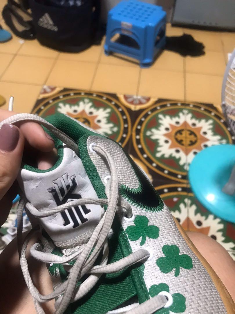 Kyrie flytrap clover top