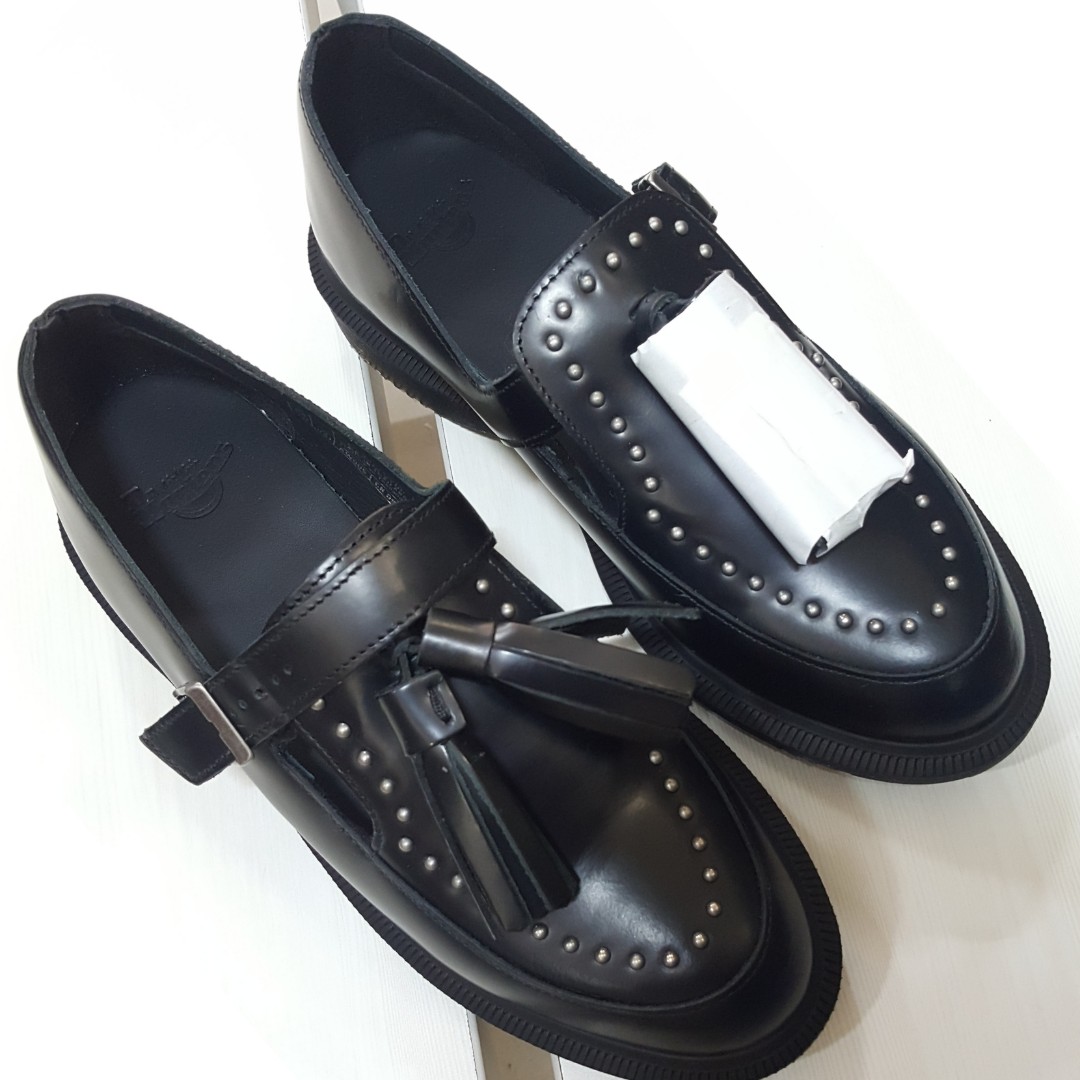 Gracia stud store dr martens