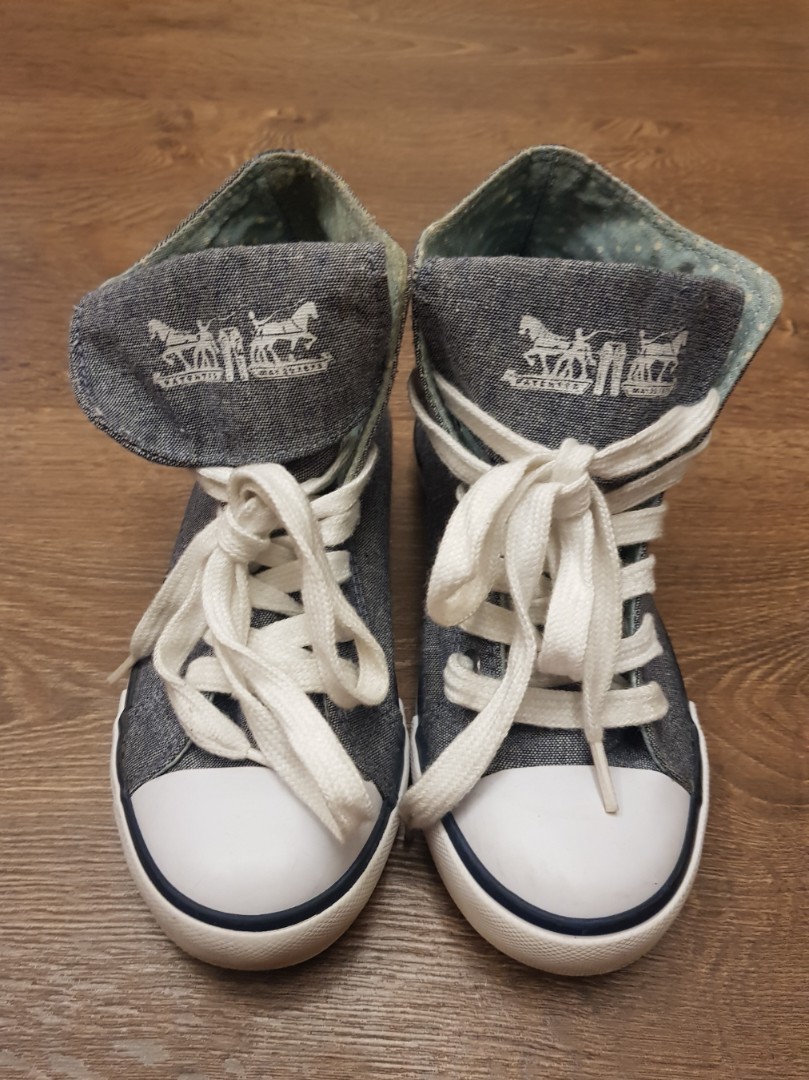 Sepatu anak levi's converse, Bayi 