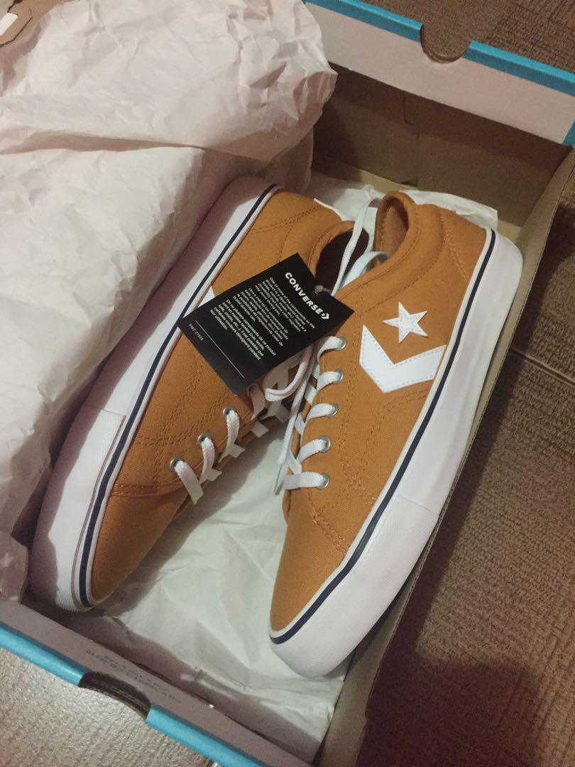 Sepatu Converse Ori Baru Sz41 Men S Fashion Men S Footwear Sneakers On Carousell