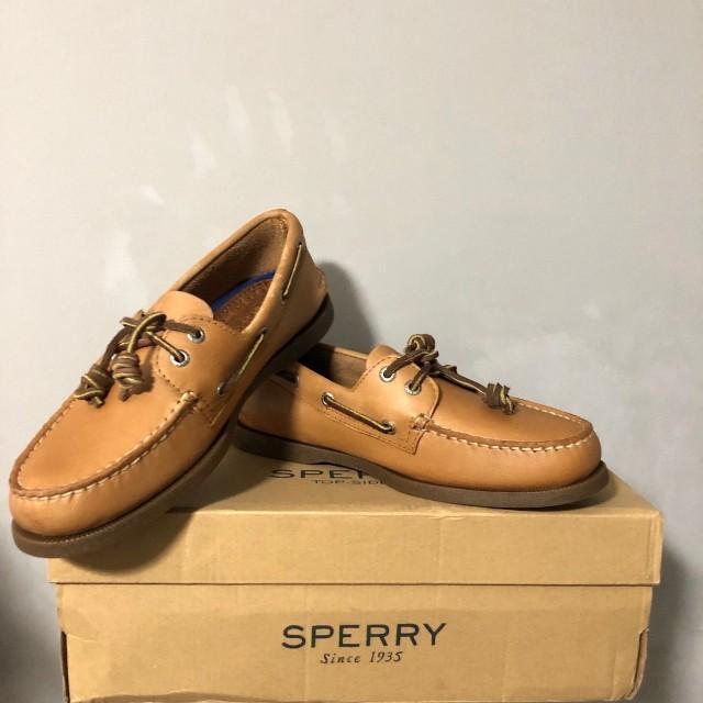 tan sahara sperry boat shoe