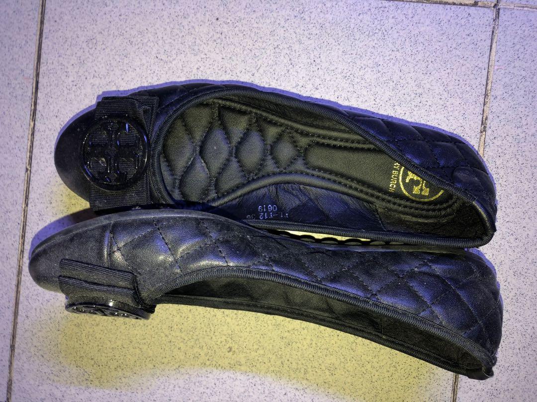 Tory Burch Inspired Flats (Category: Flats & Sandals) located in Muntinlupa City. Submitted by labellaizzy (Listing ID 259759247, Image 3). Description: Used once Rfs: dont like the color.