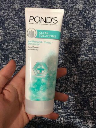 Ponds Facial Scrub clear solutions anti bacterial + clarity + oil control