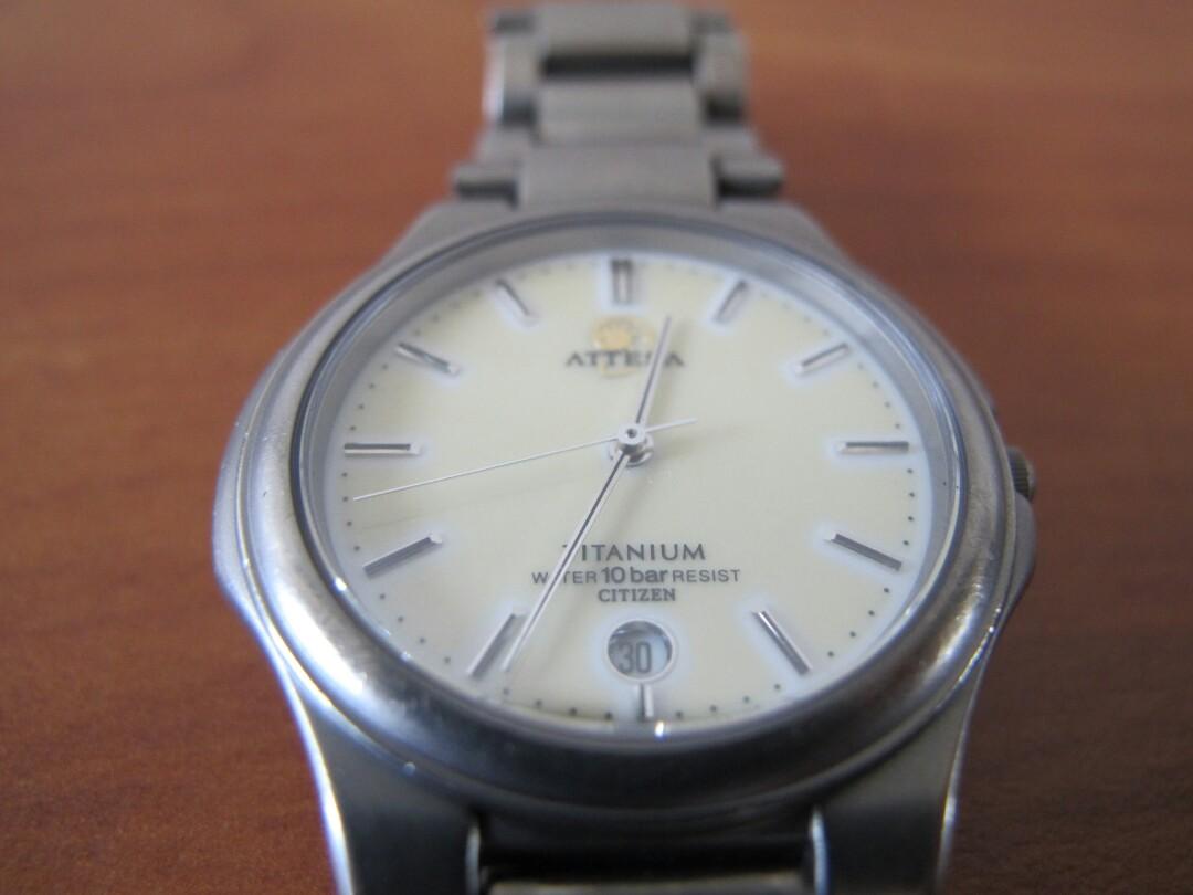 Attesa sales titanium watch