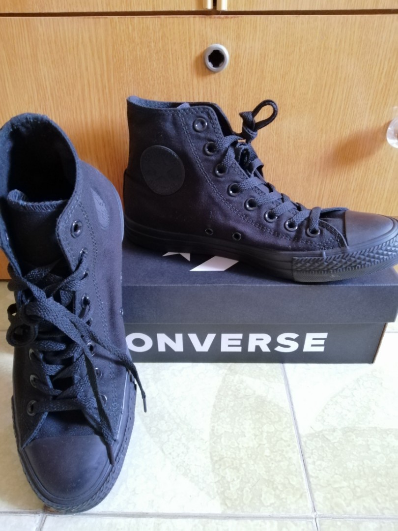 Chuck taylor monochrome cheap