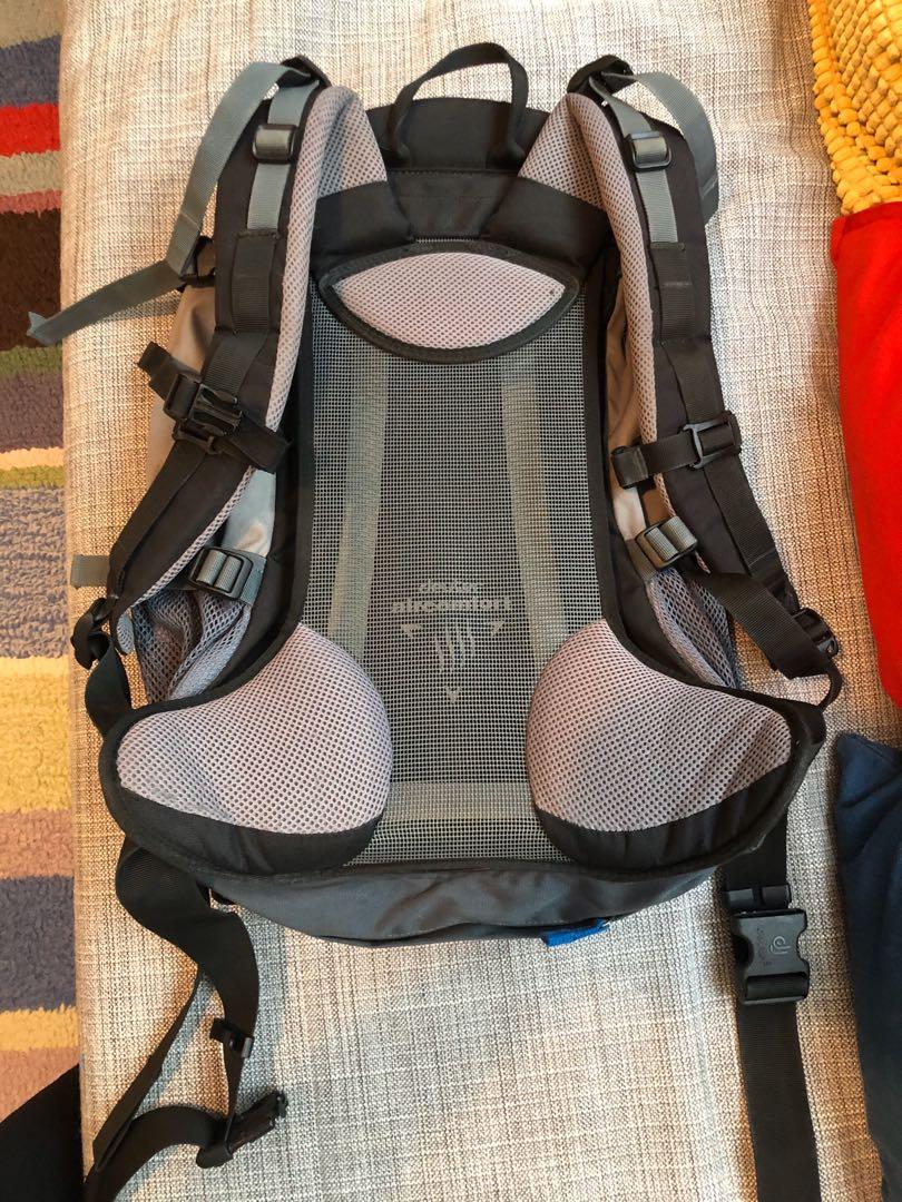 Deuter Futura 28 AC, Men's Fashion, Bags, Backpacks on Carousell