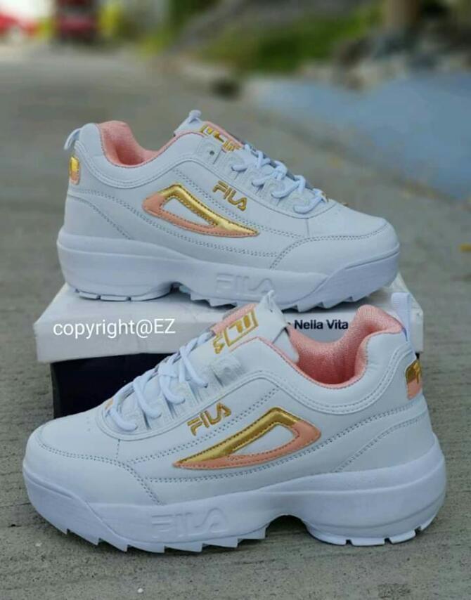 Fila disruptor 2 store pink and gold