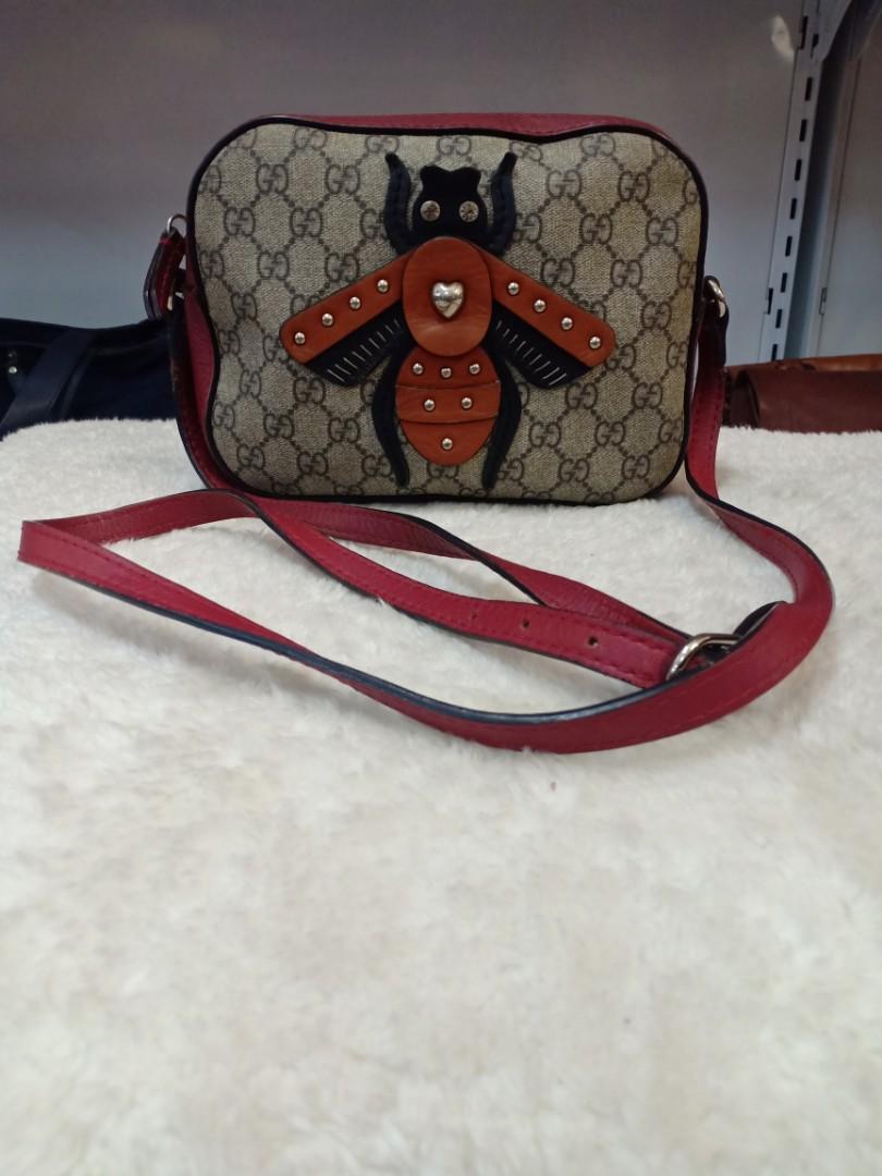 Gucci bee sling store bag