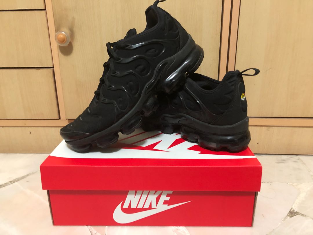 Nike Air Vapormax Plus Men s Fashion Footwear Sneakers on