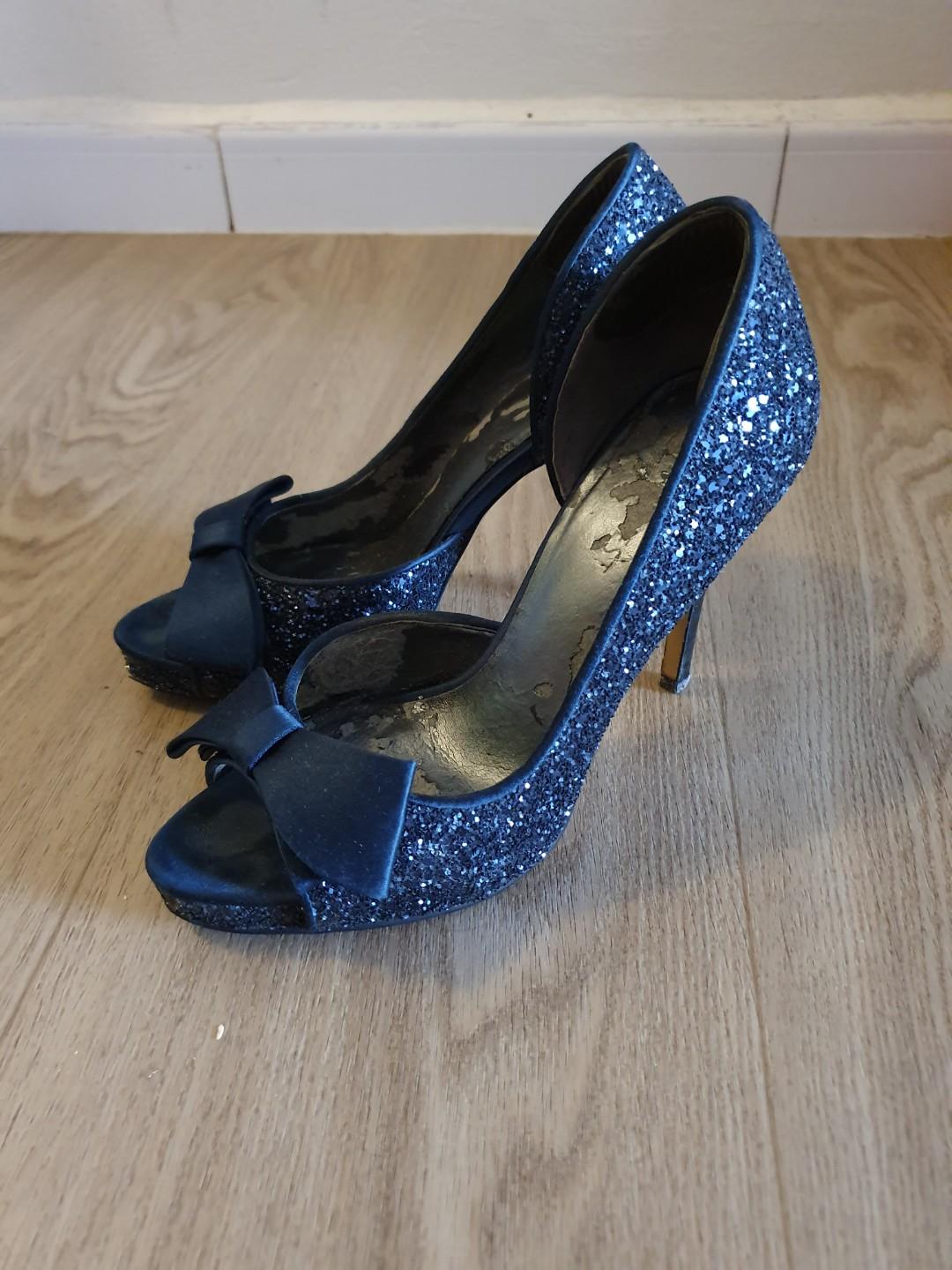 nine west navy blue heels