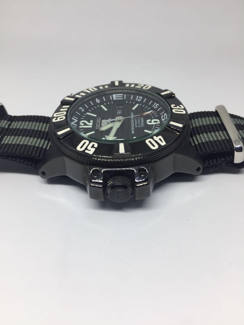 seiko atlas titanium