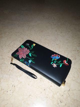 Flower Embroidery Wallet