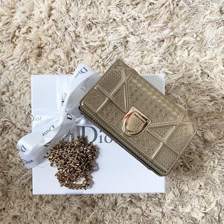 Diorama baby pouch price discount