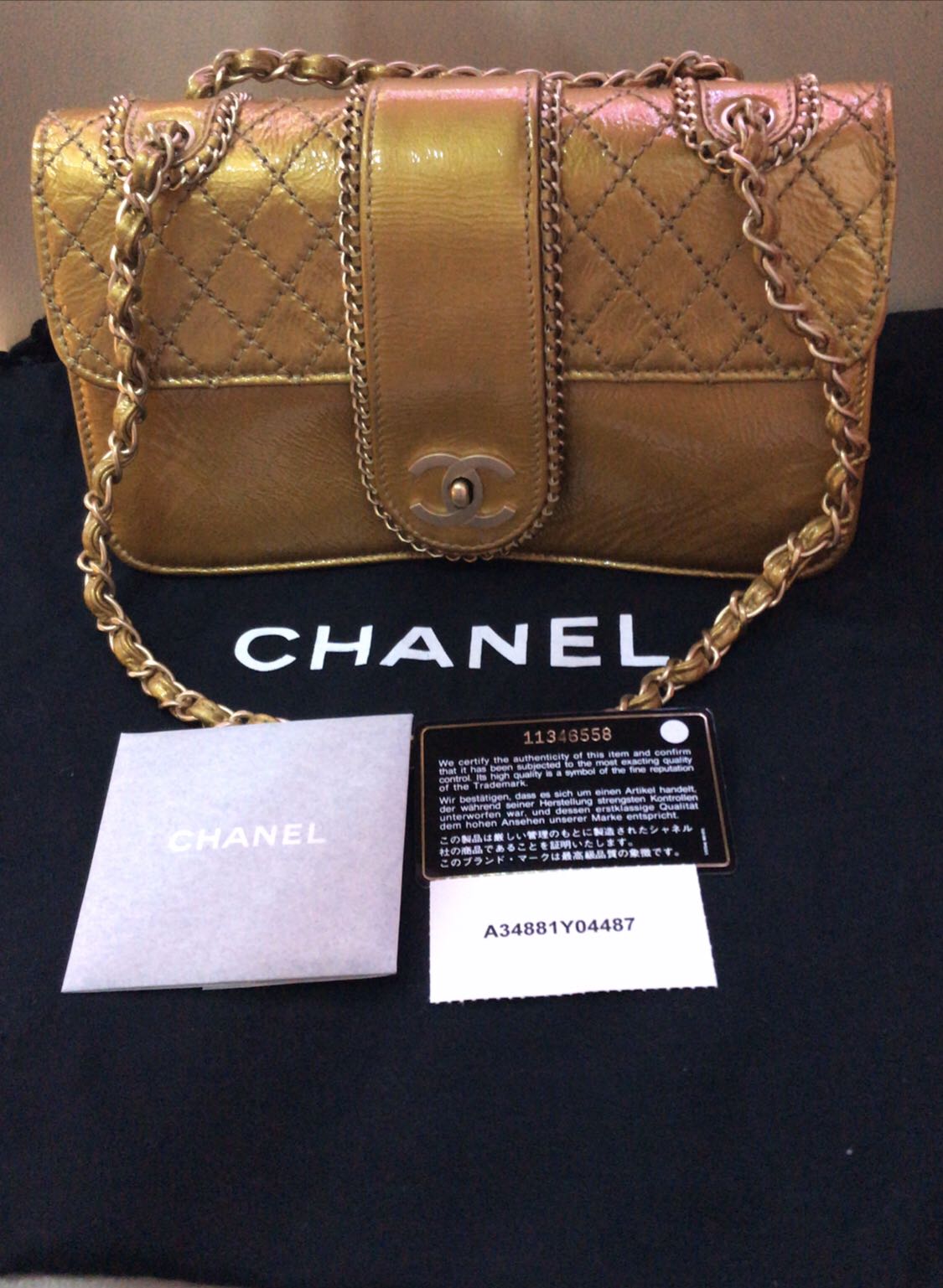 Chanel flap Madison gold leather shoulder bag , Luxury, Bags
