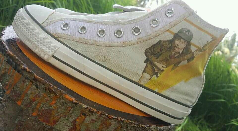 Converse Cross ACDC BAND ROCK Angus Men s Fashion Footwear