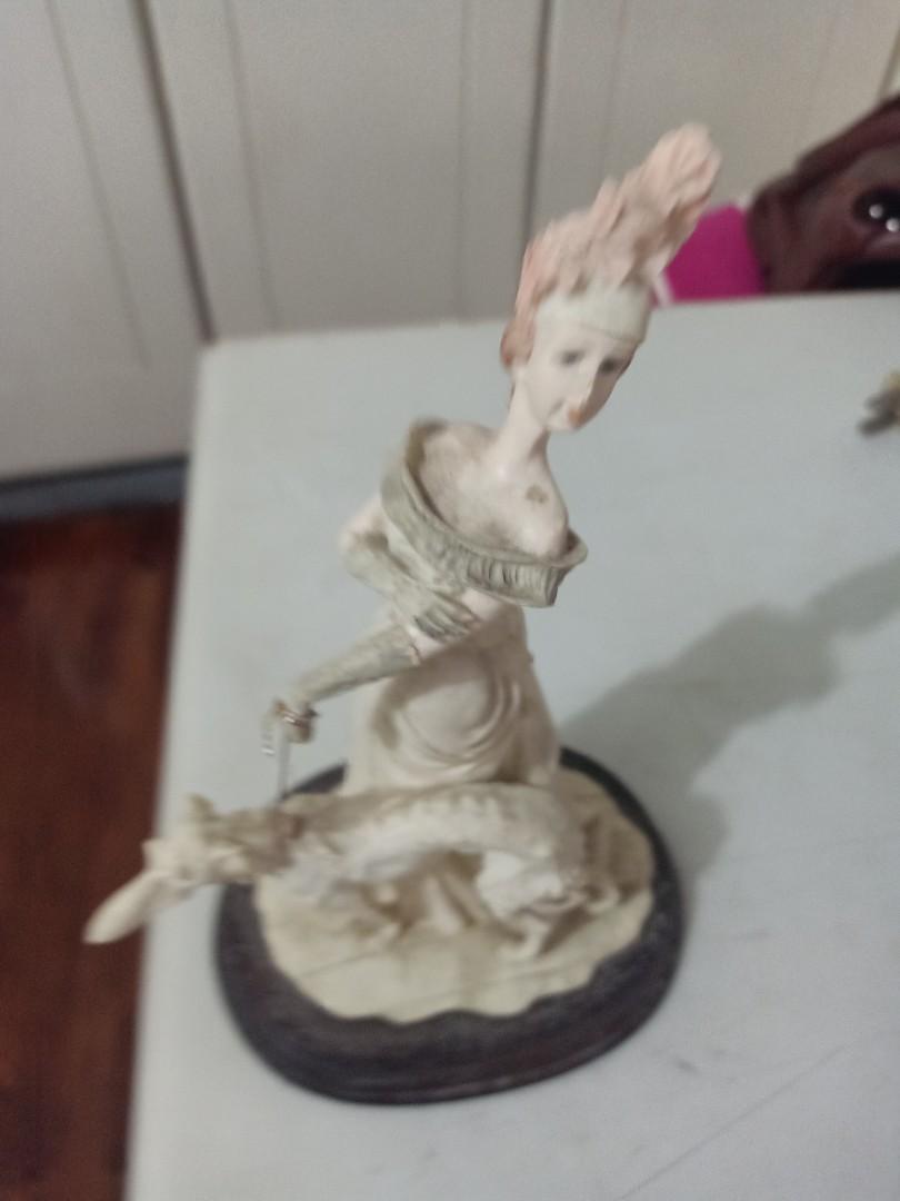 Decors (Category: Wall Decor) located in Quezon City. Submitted by cherry018 (Listing ID 260063458, Image 3). Description: Decors to treasure.imprted from USA Fix price.priority on pick up ..